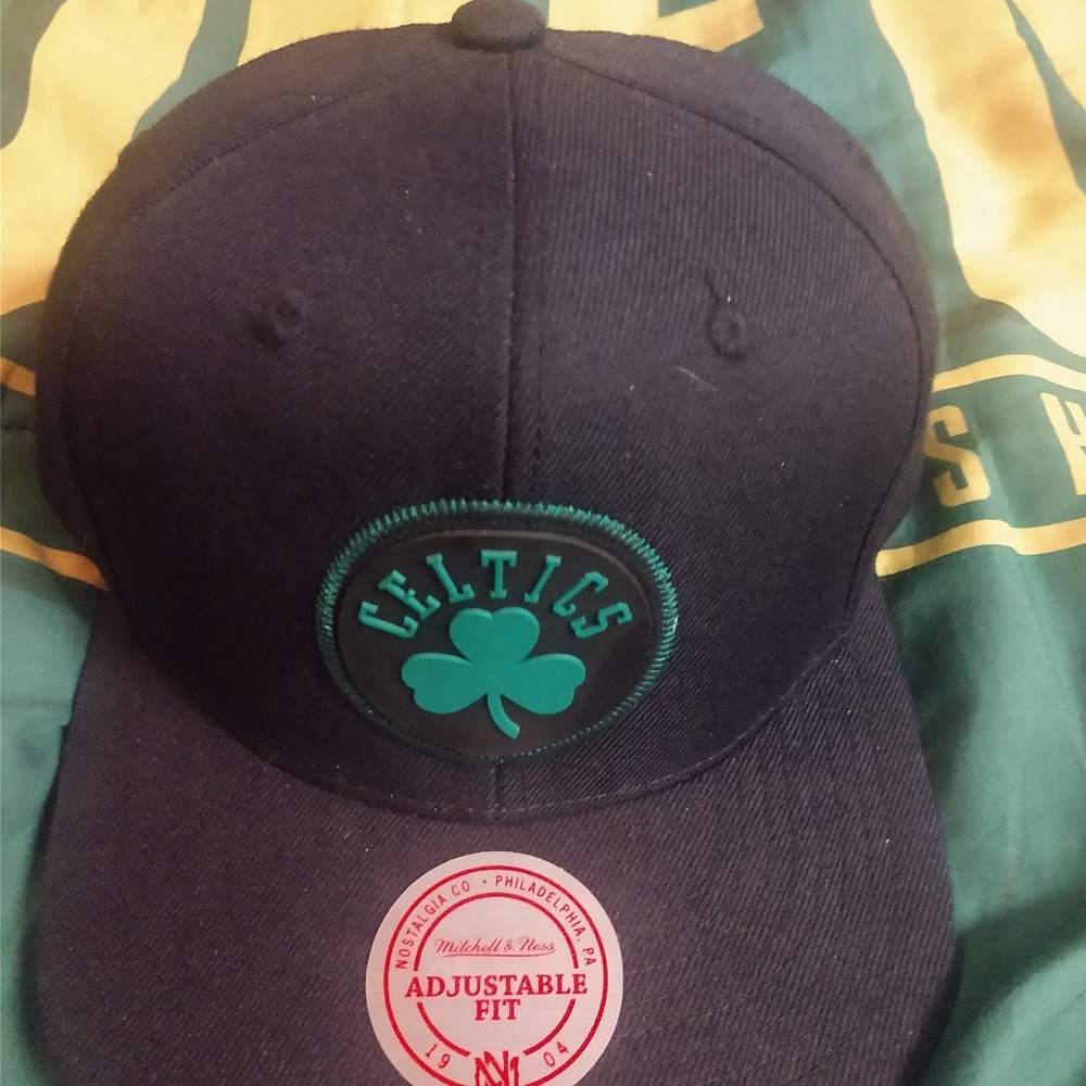 Hat - Picture 4 of 5